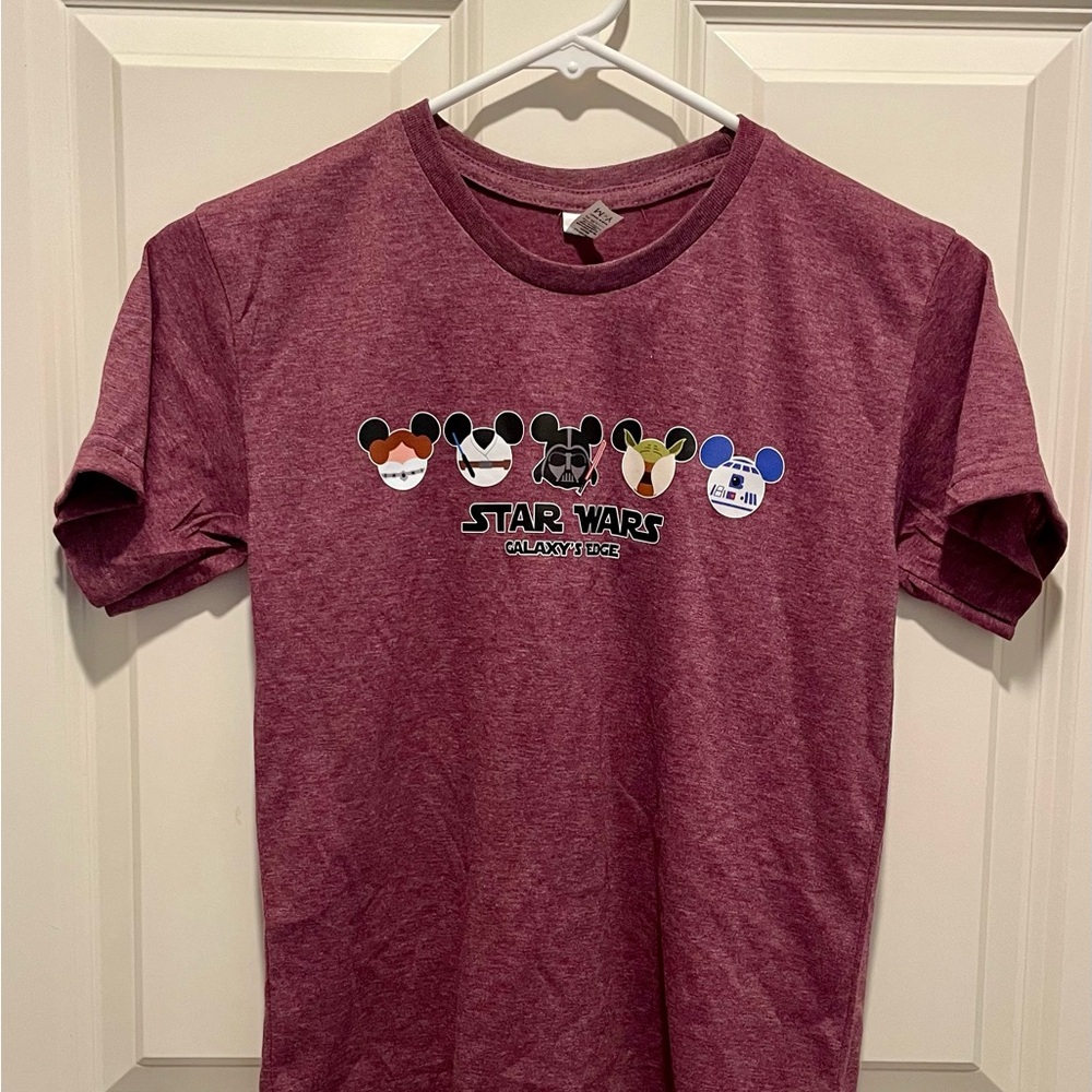 Star Wars Mickey Ear Graphic Tee – Unisex Size M – Never Worn
